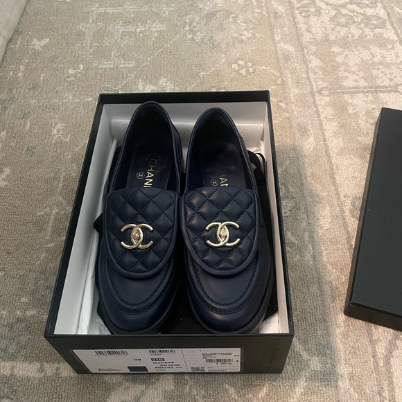 Navy Chanel lambskin loafers - perfect condition! - Picture 7 of 7